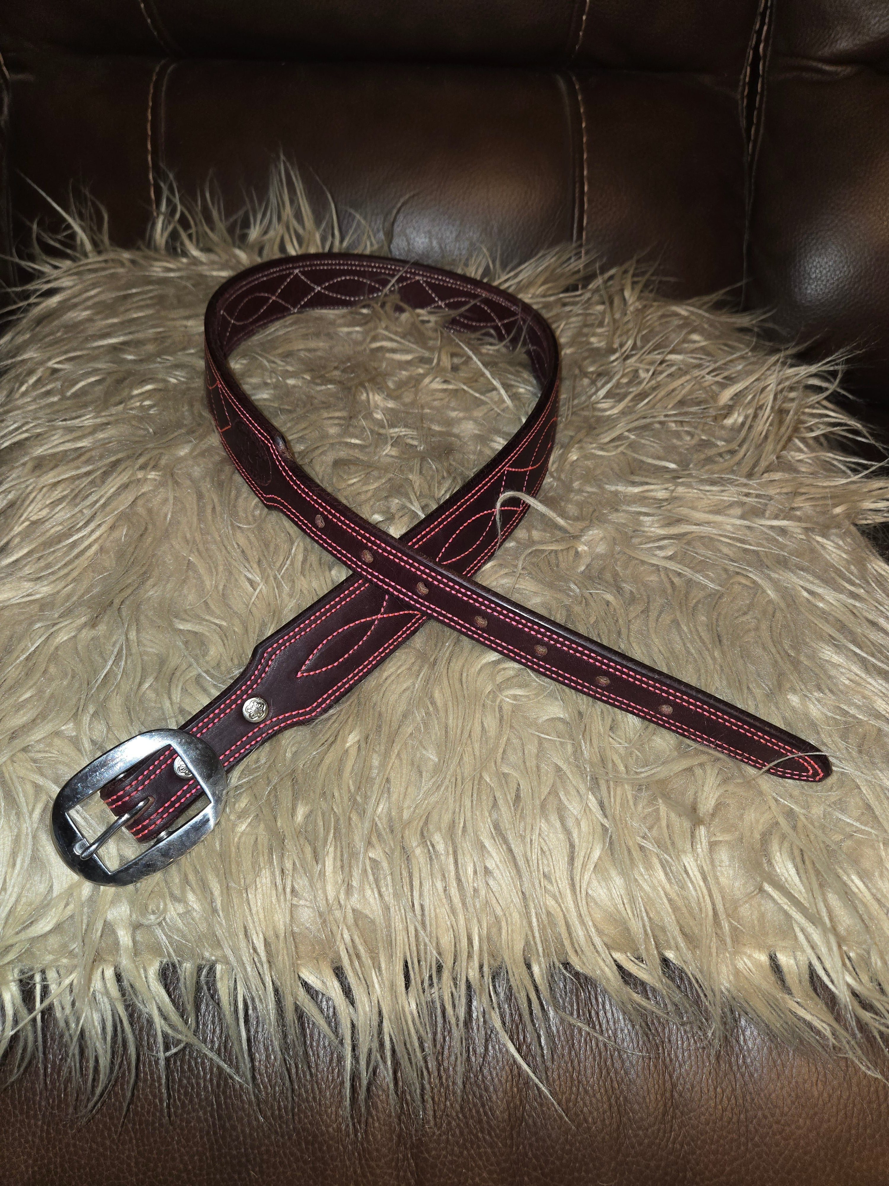 Ranger Latigo Belt with Pink Stitch