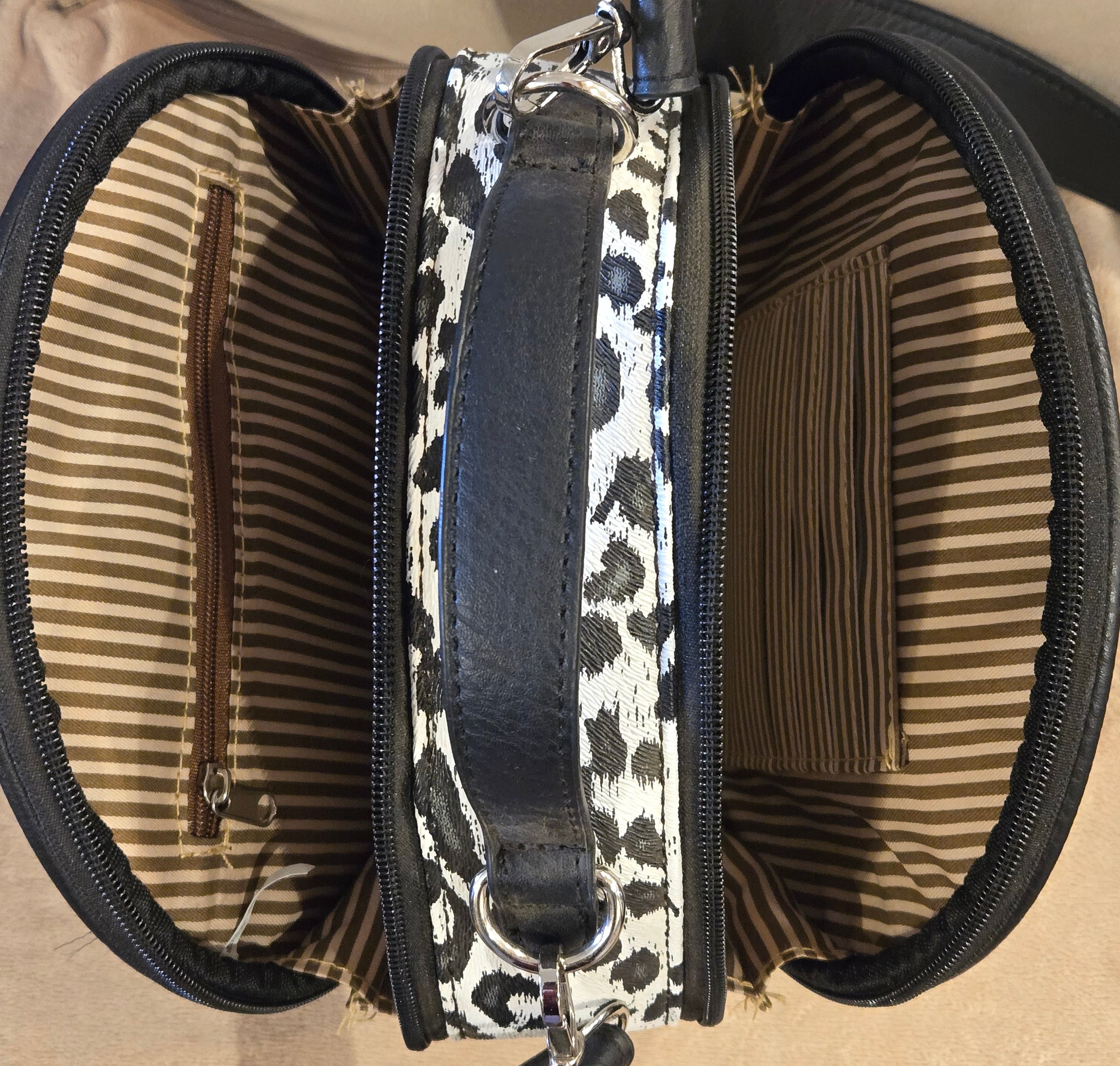 Purse Round Leopard Print